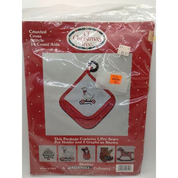 O' Christmas Tree Counted Cross Stitch Pot Holder - 4171001 - Picture 1 of 5